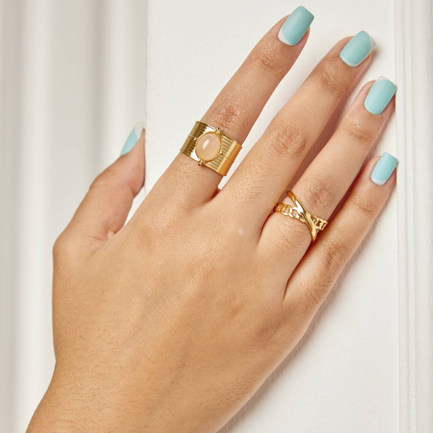 Elegant Chain Link Ring