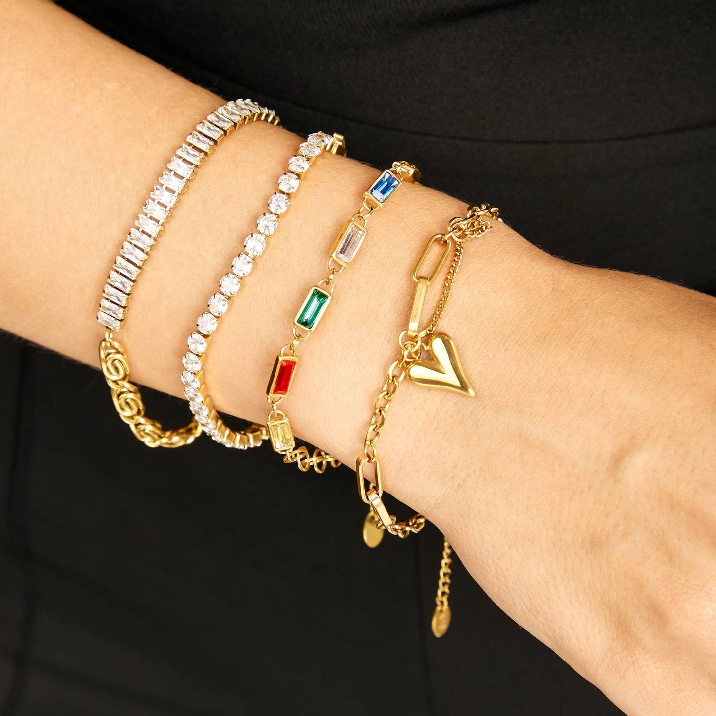 Golden Heart Charm Link Bracelet