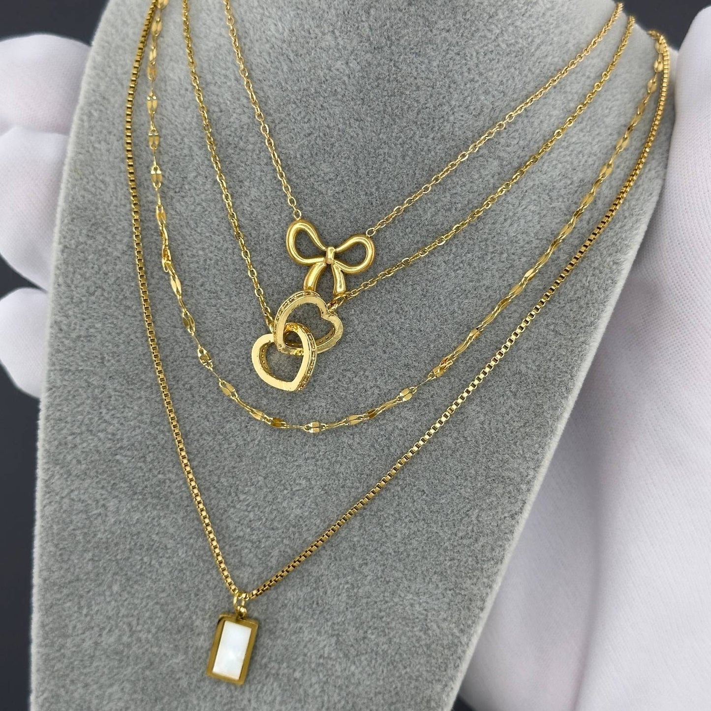 Golden Bow Necklace